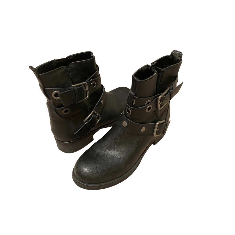 Black Boots